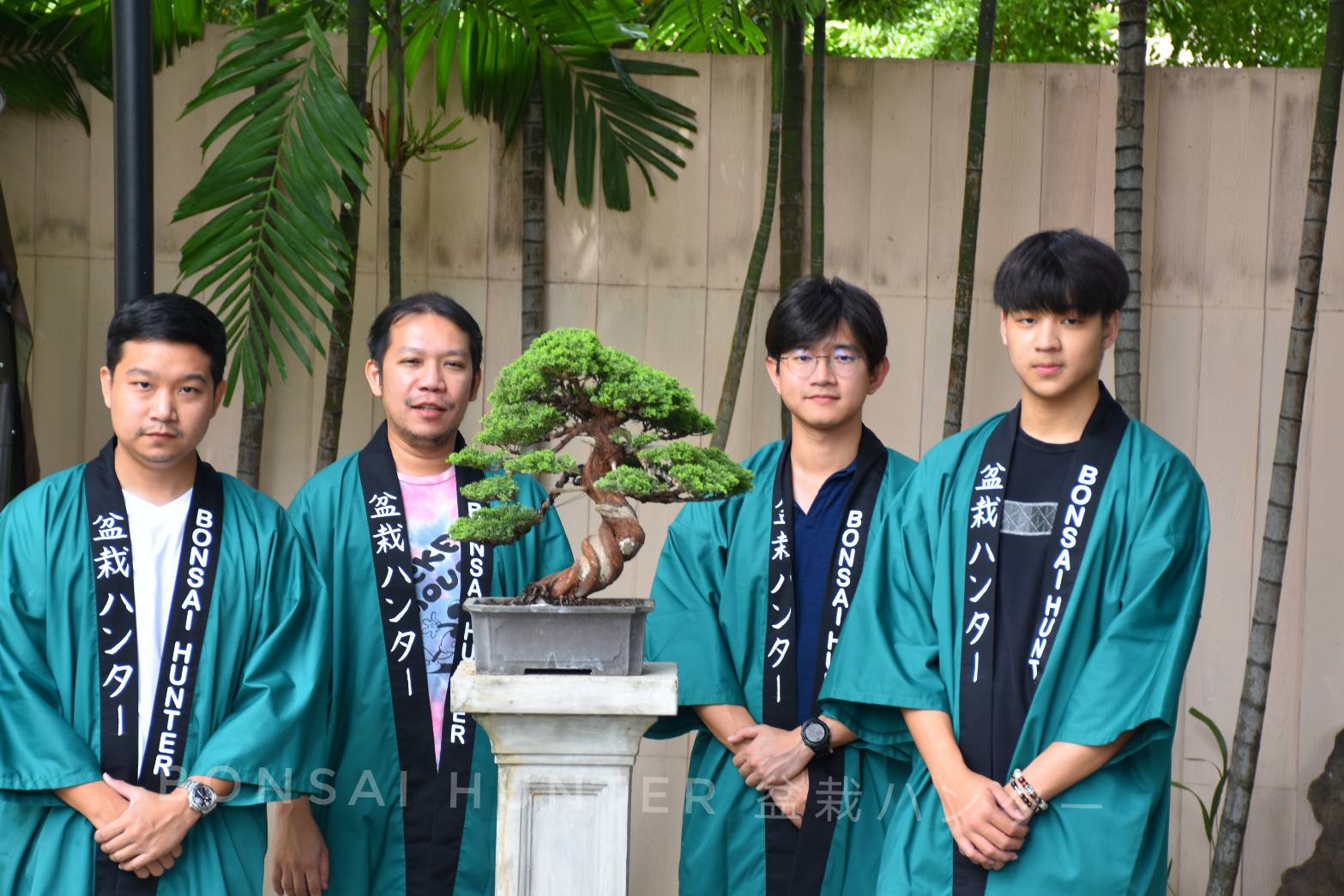 "เหล่า apprentices ที่มุ่งมั่น